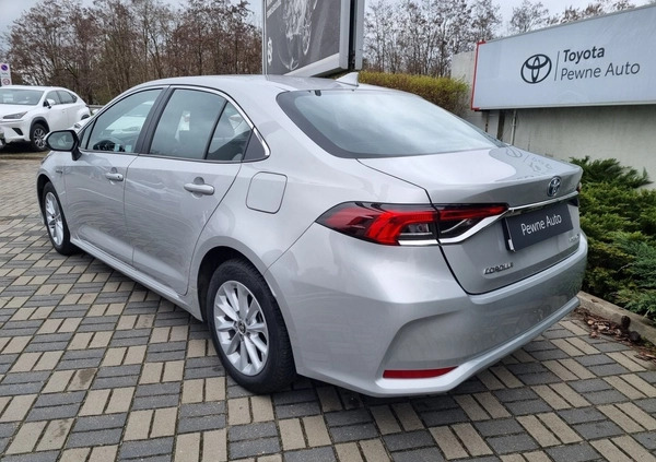 Toyota Corolla cena 82800 przebieg: 80700, rok produkcji 2020 z Ciechanowiec małe 379